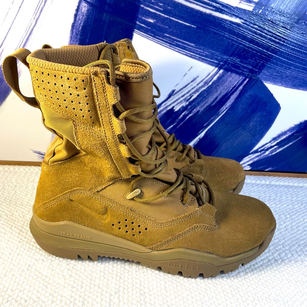 Nike SFB Field 2 coyote brown mil boots